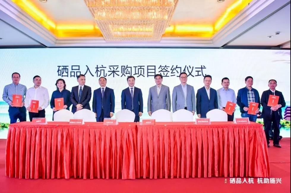 1541379043422816zQ4R.jpg 2.jpg